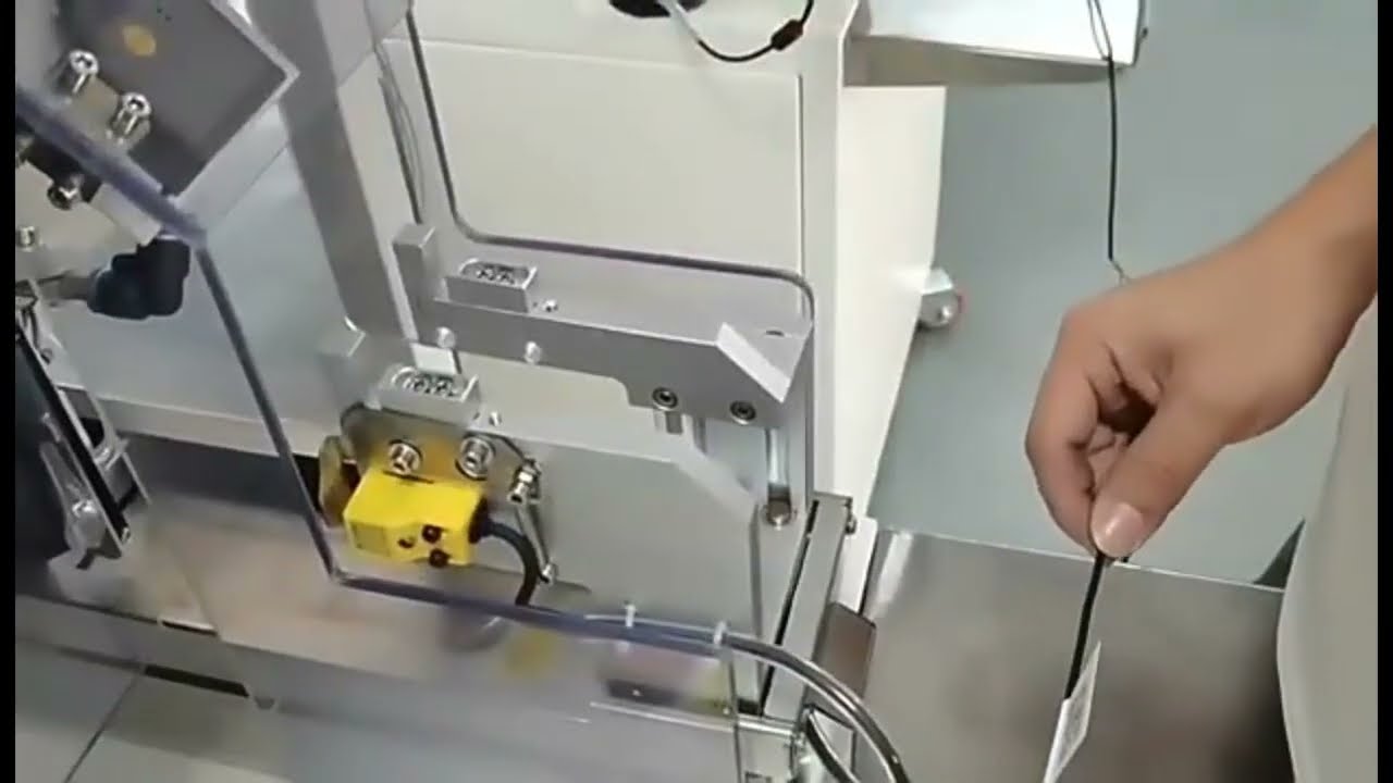 USB Earphone Wire Harness Flag Self adhesive Labeler Cable Wire Labeling Machine For Wire Folding Pa